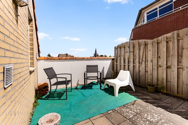 Foto - Verkocht onder voorbehoud: wonen aan het water met luxe, rust en een eigen aanlegsteiger!